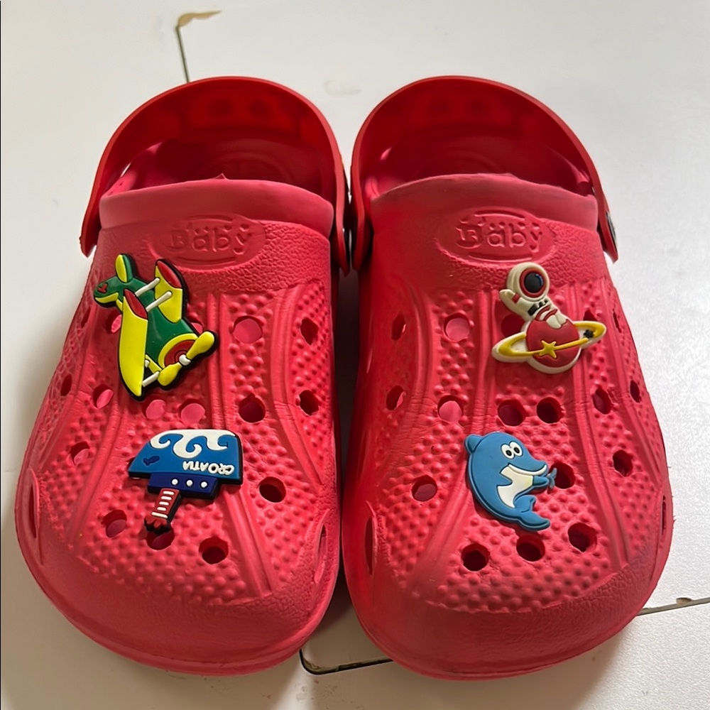 Baby Kids Red Clogs with Fun Charms Size 31 US Size Kids 13